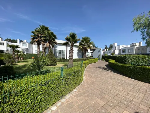 Casa En Renta En Valle De Encinos