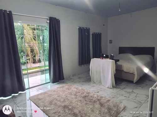 Aceita Adm.vendo Um Sobrado, Valor 280 Mil. Bem Localizado