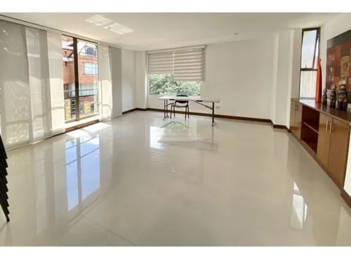 Casa Bosque De Pinos Con Terraza