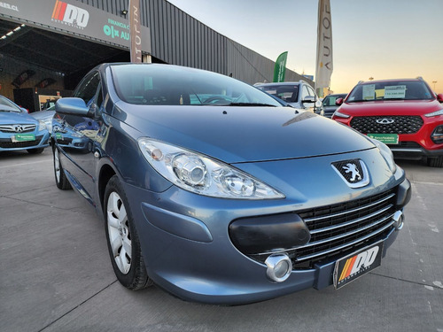 Imagen 12 de 14 de Peugeot 307 1.6 Coupe Cabriolet 2009