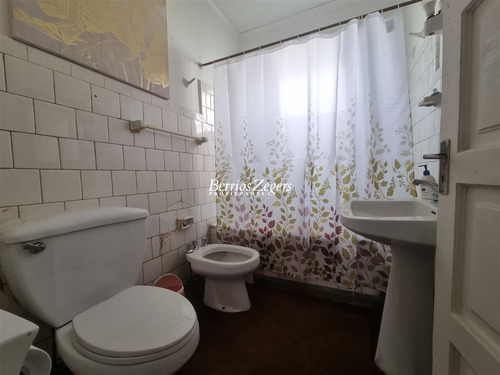 Casa En Venta De 3 Dorm. En Ñuñoa