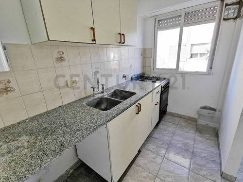 Imagen 7 de 16 de Departamento De 2 Dormitorios En Venta