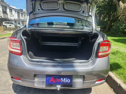 Renault Logan life