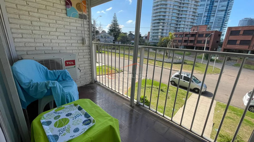 Apartamento 1 Dormitorio, Cochera Y Terraza - Mansa - Primeras Paradas - Bajos Gastos Comunes