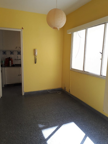 Imagen 7 de 11 de Hermoso Apto 1 Dormitorios, Balcón, Centro!!