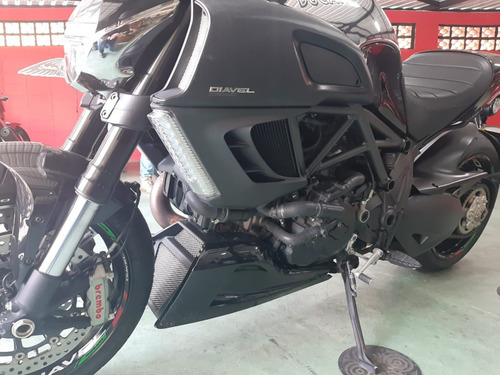 Imagem 10 de 15 de Ducati Diavel Cromo 2013