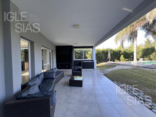 Casa En Venta Lote Interno 3 Dormitorios Barrio Santa Teresa, Villanueva