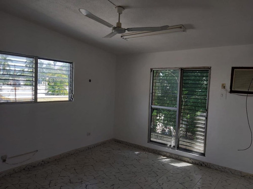 Imagen 17 de 25 de Casa En Renta | Col. Itzimna