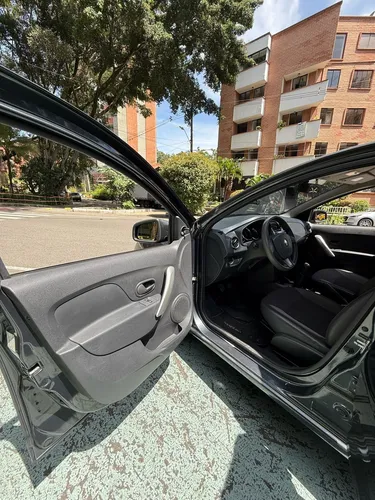 Renault Sandero Expression