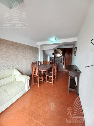 Excelente Triplex En Av. Costanera Al 1400