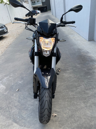 Imagen 3 de 8 de Benelli 300