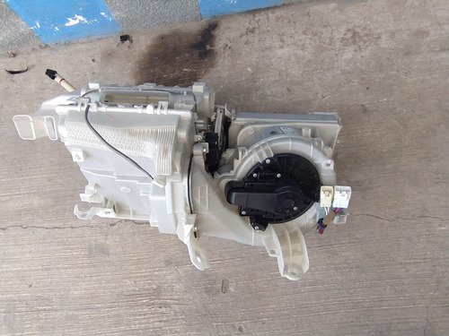 Caja Defroster Clima Toyota Prius 2010 A 2015 Original (Usado)
