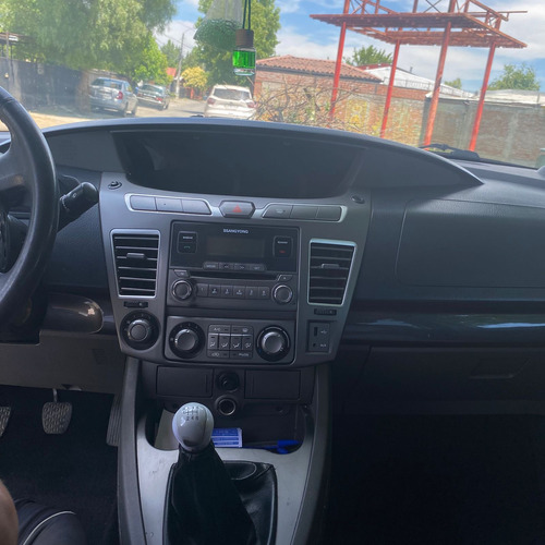 SsangYong Stavic Mt 4x2