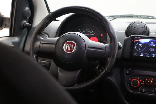Fiat Uno Sporting 1.4 8V (Flex) 4p
