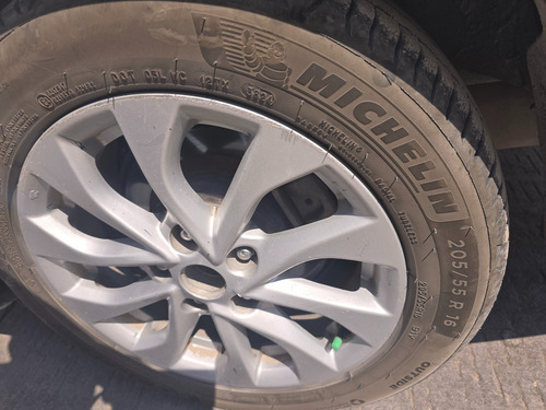 Nissan Sentra 1.8 Advance Cvt
