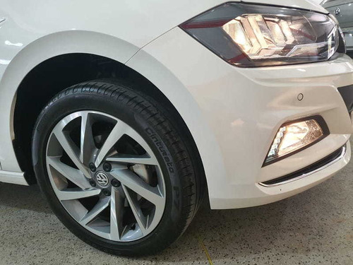 Imagem 10 de 15 de Volkswagen Polo Highline 200 Tsi 1.0 Flex 12v Aut 2020