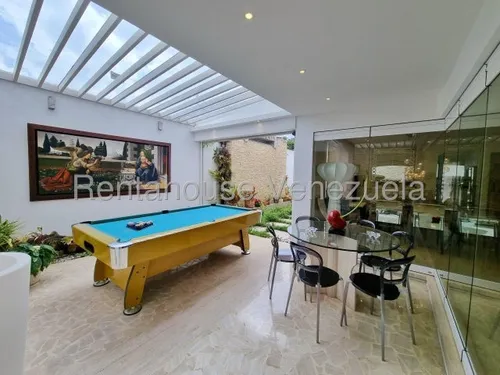 Agp Fascinante Casa Duplex, Remodelada Con Acabados De Primera En Venta, Con Anexo En Sorocaima 25-13153 Ys