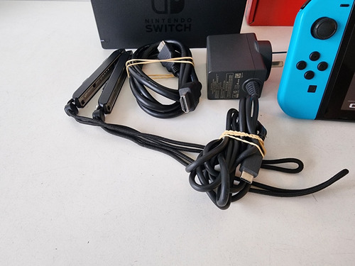 Imagen 7 de 7 de Nintendo Switch Standard + Accesorios Y Caja 32 Gb