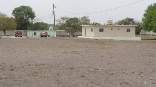 Imagen 12 de 13 de Terreno Con Oficinas Y Área De Maniobras