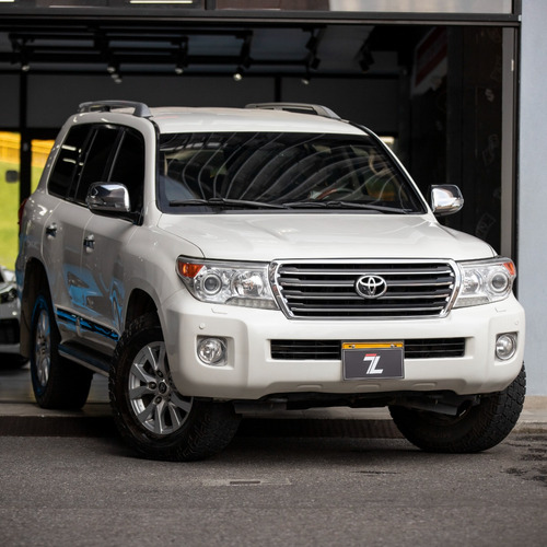 Toyota Land Cruiser Lc200 vxr 4.4 B3