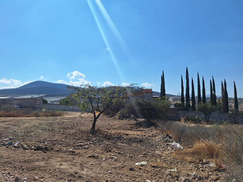Terreno En Venta En Nuevo Apapataro Cerca De Cañadas Del Arroyo, Boulevard Metropolitano