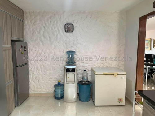 Imagen 19 de 26 de Julio Latouche Vende Casa La Esmeralda 22-21755 Jj35
