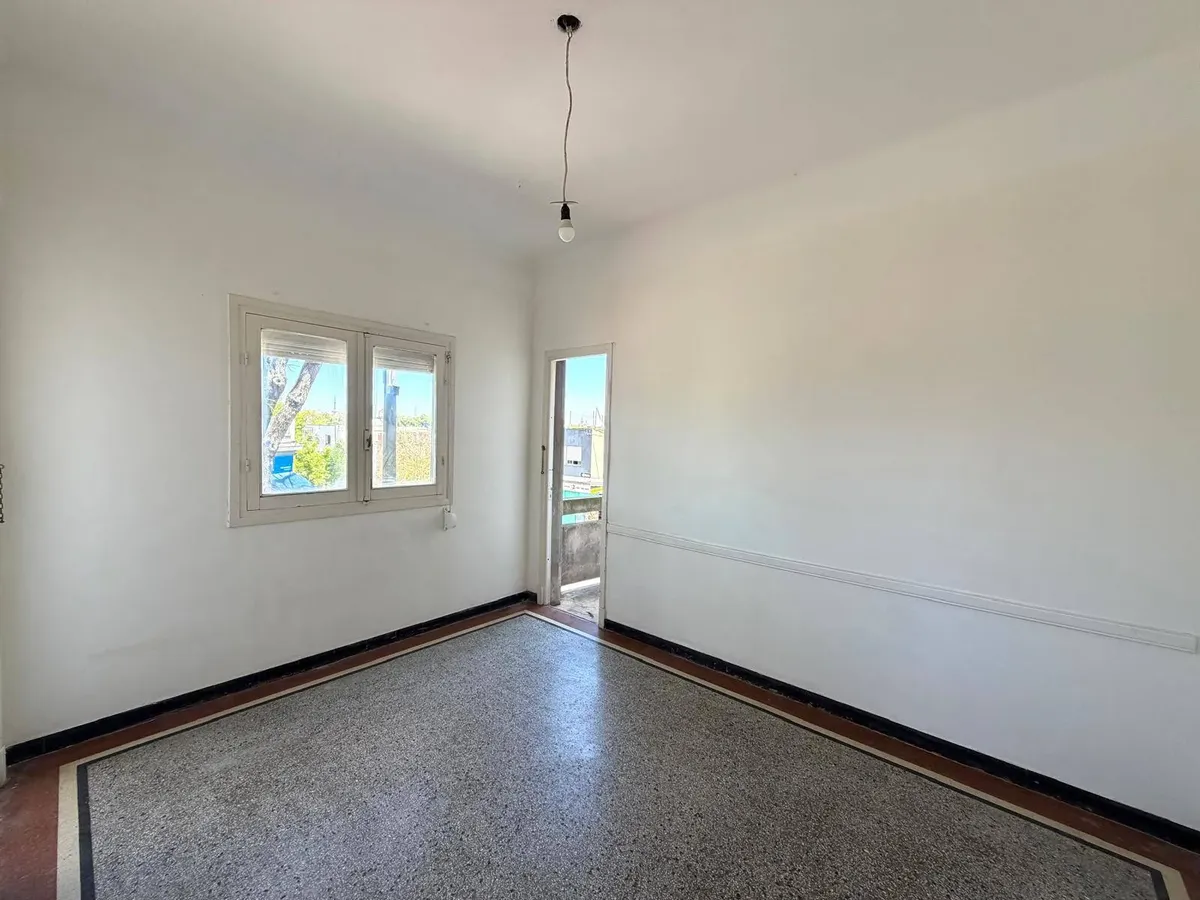 Alquiler De Apartamento En Doctor Martín C. Martínez Con 2 Dormitorios En La Comercial · Foto 3
