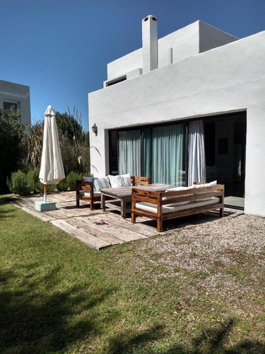 Imagen 4 de 20 de Casa En Venta Área Residencial Costa Esmeralda