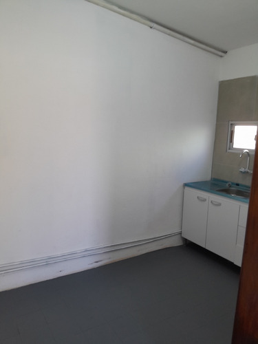 Alquila. Casa 2 Dorm. Ent Auto C/aire Dormitorio