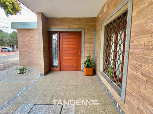 Casa En Venta En Barrio Jardín