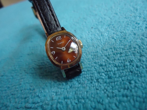 Timex Micro Reloj Retro Vintage Para Mujer (Usado)