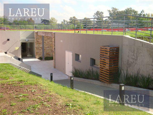 Departamento De 2 Ambientes En Venta - Condominio Civis
