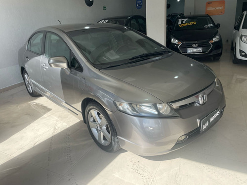 Honda Civic 1.8 Lxs Flex Aut. 4p