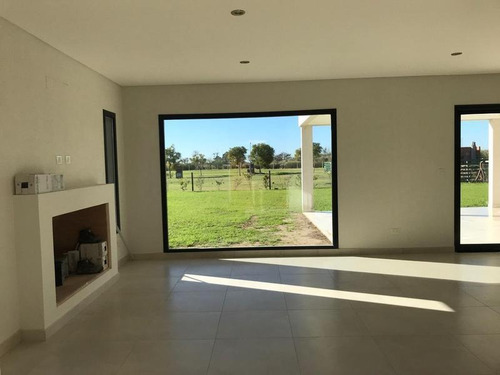 Imagen 5 de 23 de Lareu Propiedades - Casas En Barrio Vistas - Puertos