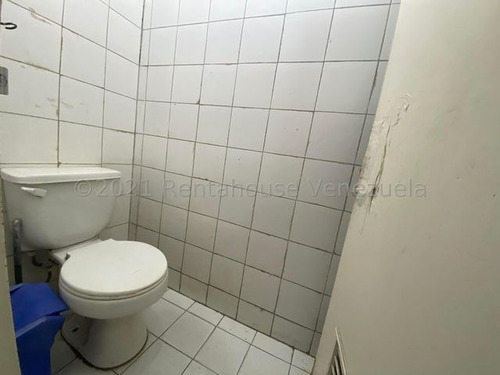 Casa Comercial En Venta Las Mercedes 25-14572