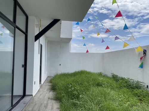 Casa Nueva En Venta En Lomas De Juriquilla