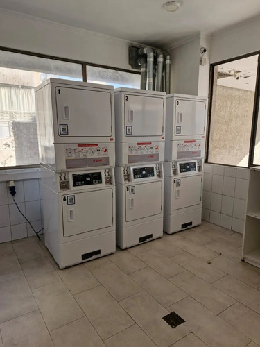 Cómodo Depto. 1d/1b, 30m2, San Isidro / Curicó, Santiago