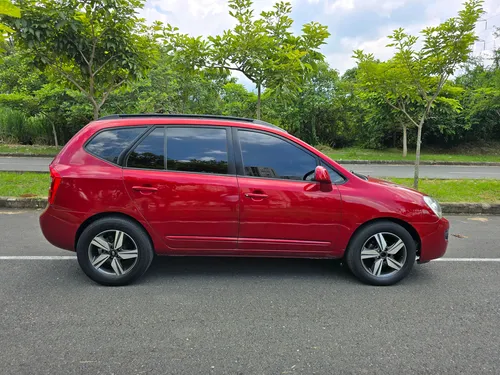 Kia Carens 2.0 Rondo Ex