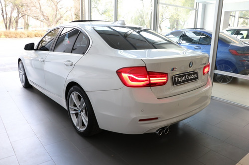 Imagen 4 de 12 de Bmw Serie 3 2.0 320i Sedan Executive