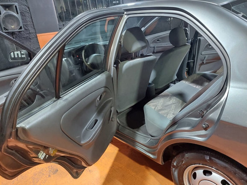 Imagen 9 de 14 de Mitsubishi Signo