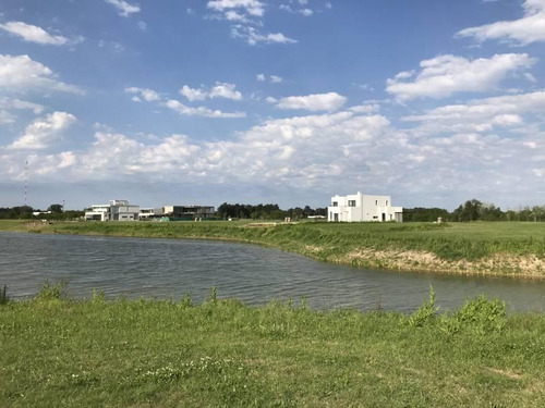 Imagen 2 de 10 de Lote En Venta Con Vista Laguna En Pilará, B° La Calesa | Mallmann Propiedades