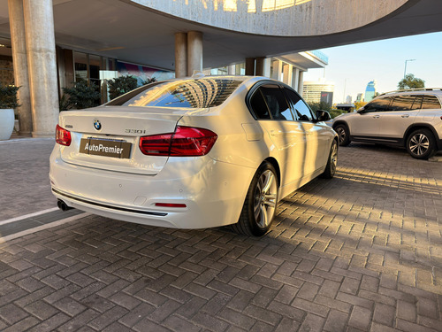 BMW Serie 3 3.0 330i Sedan Sport Line