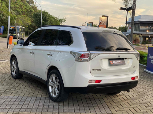 Mitsubishi Outlander 3.0 GT 4X4 V6 24V GASOLINA 4P AUTOMÁTICO