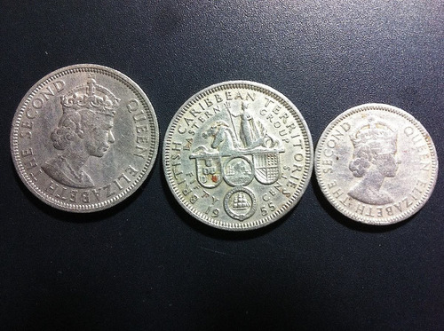 3 Monedas Gran Bretaña Caribe Orient. Reina Elizabeth 1955