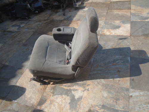 Vendo Asiento Trasero De Mitsubishi Montero Año 1999