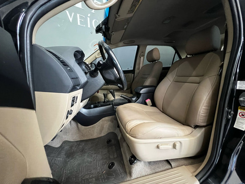 Toyota Hilux SW4 3.0 TDI 4x4 SRV 5L