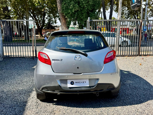 Mazda 2 Gt At 2015