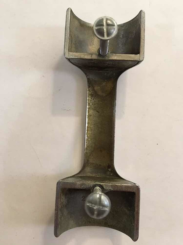 Tirador Halador Asa Manilla Metálica Puerta Gabinete Closet (Usado)