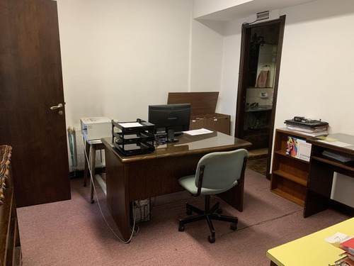 Venta Oficina Con Cochera En Av. Colón Y Av. Incependencia
