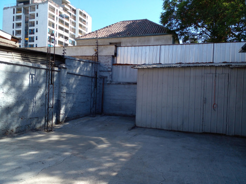 Casa En Venta De 4 Dorm. En Ñuñoa